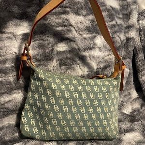 Dooney & Bourke